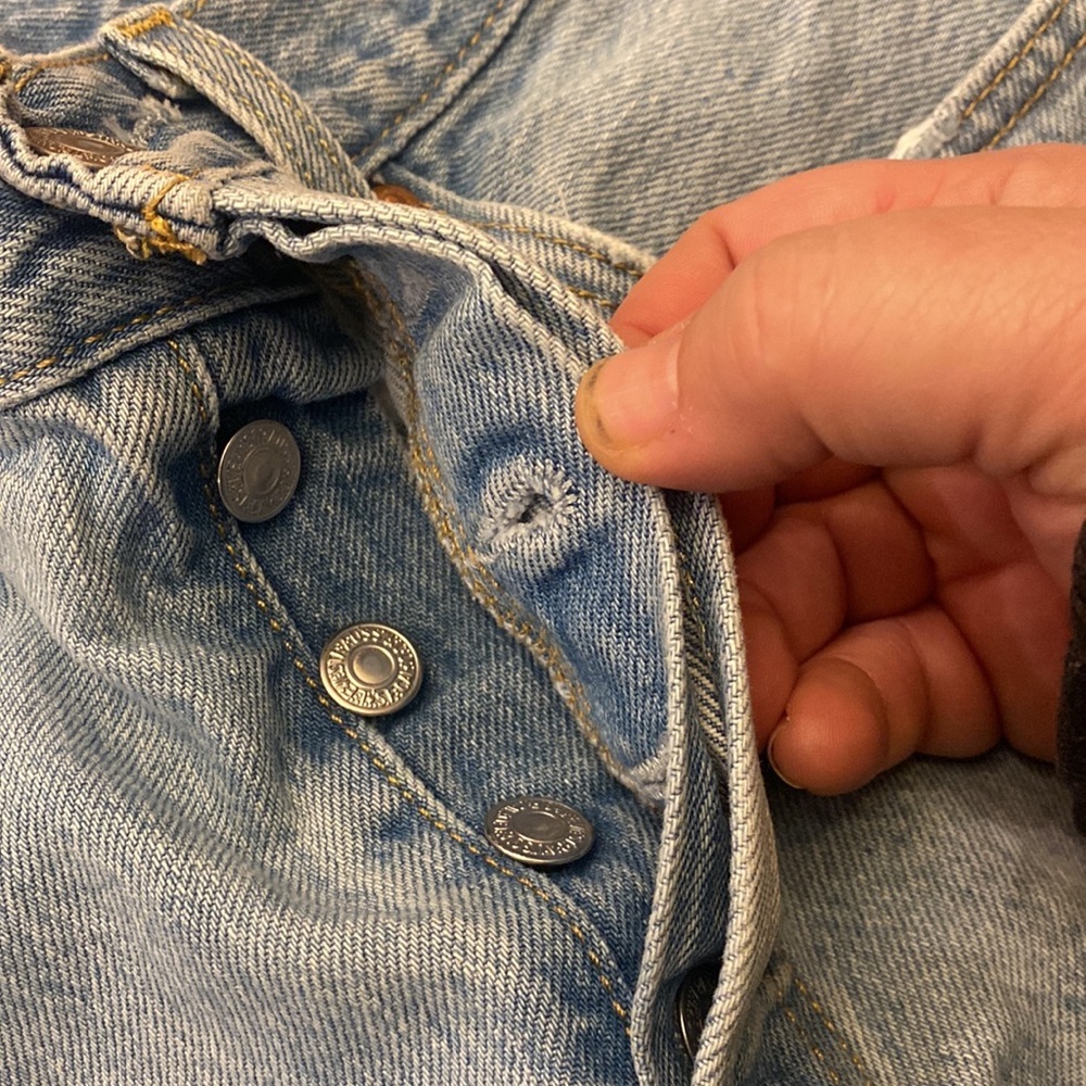 Levi’s 501 button fly high waisted jean short sz 26 waist - Picture 5 of 10